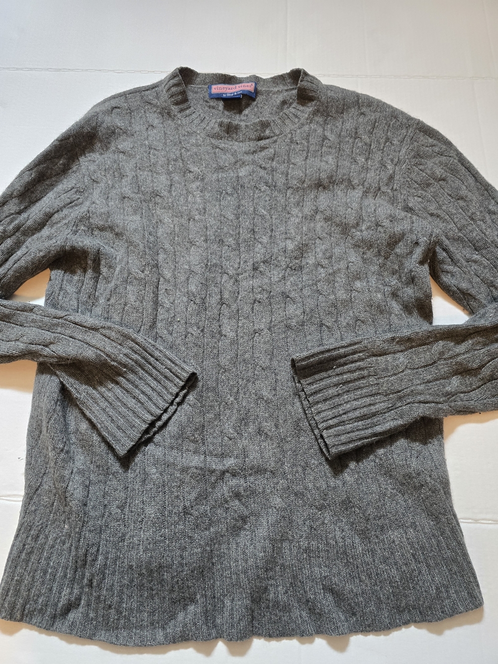 Vineyard Vines Women’s Gray Cable-Knit Crewneck Sweater